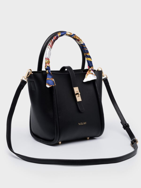 Bridgerton Black Light Gold 1