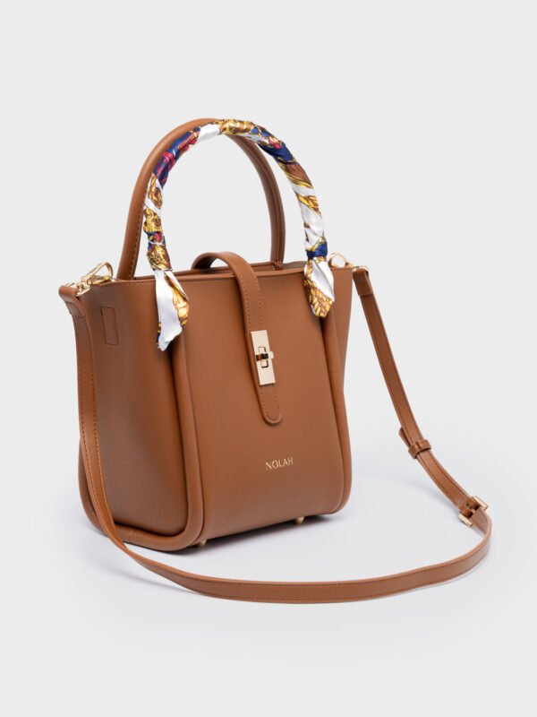 Bridgerton Brown Light Gold 1