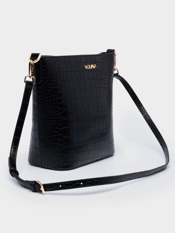 Cecilia Black Light Gold 1