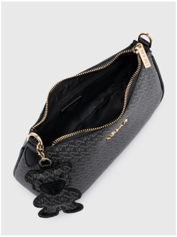Coelia Black 1