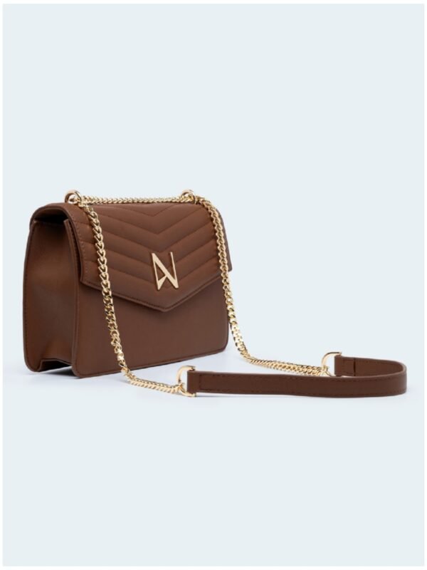 Mia Brown 1